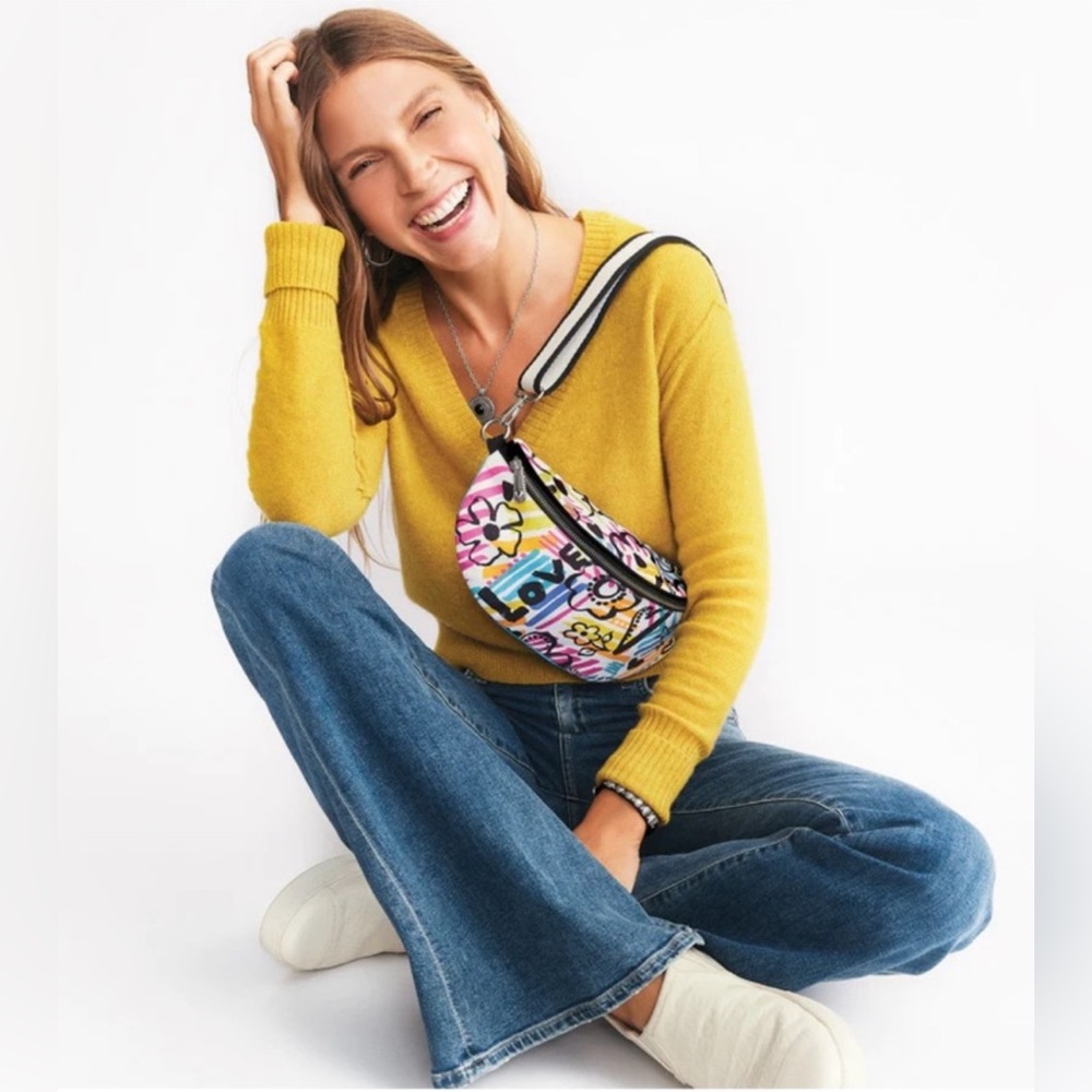 Brand New
Brighton Graffiti Love
Fanny Pack belt Bag NWT